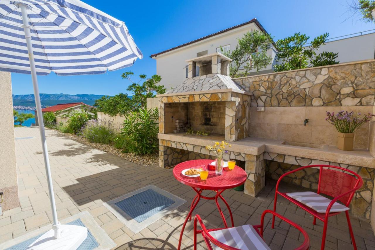 Apartment Dakovic Deni