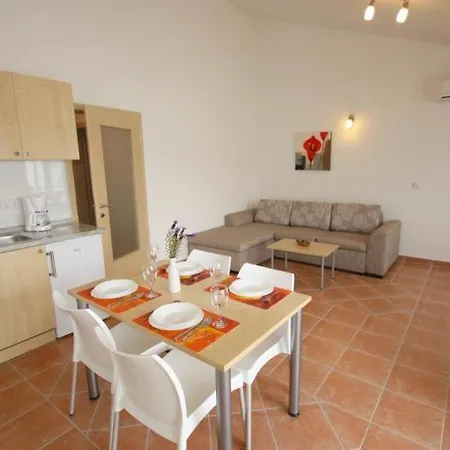 Dakovic Deni Apartment Silo  Room photo