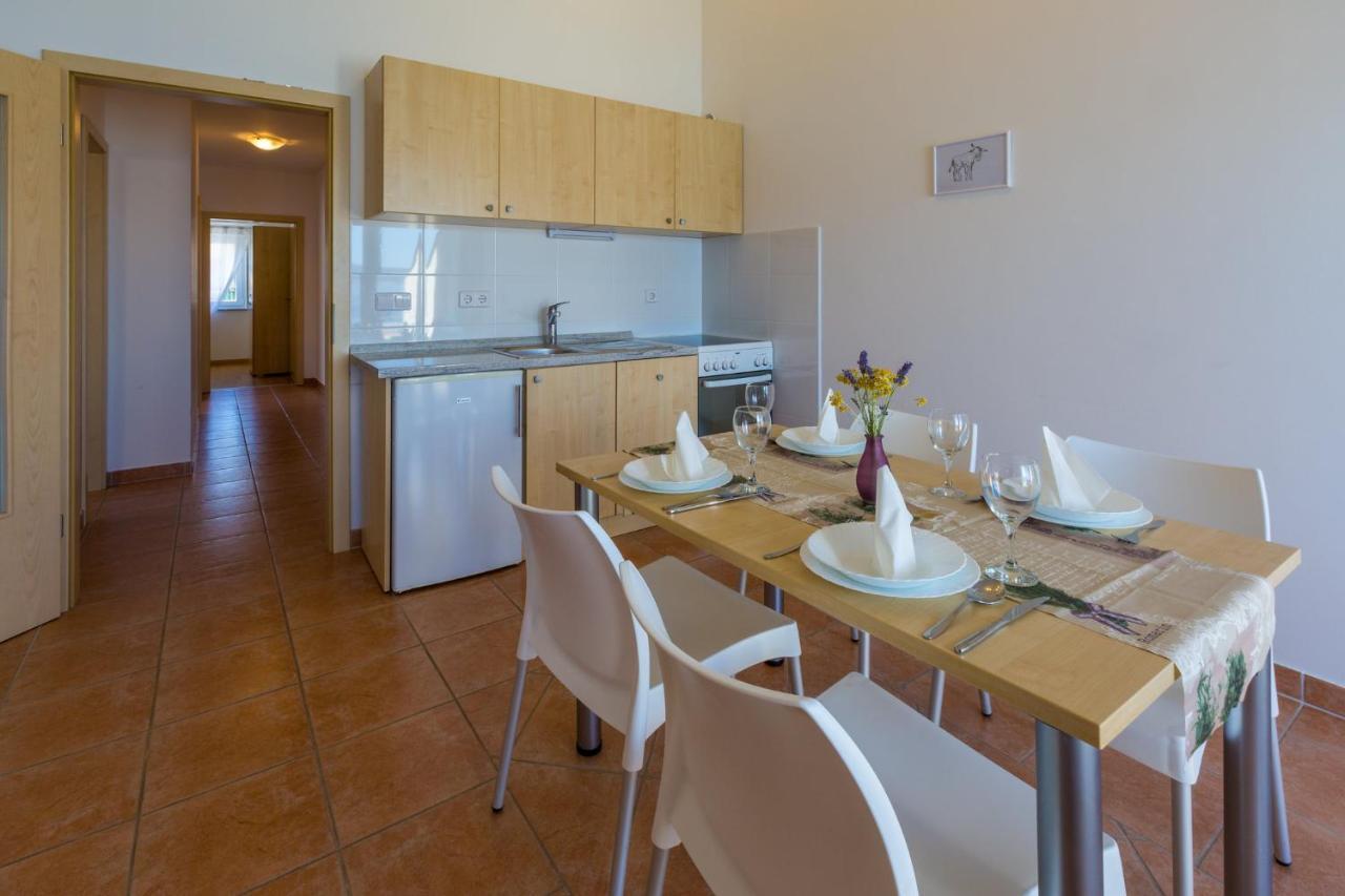 Dakovic Deni Apartment *