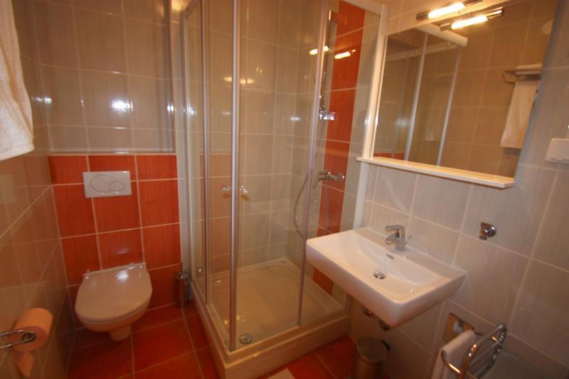 Apartment Dakovic Deni